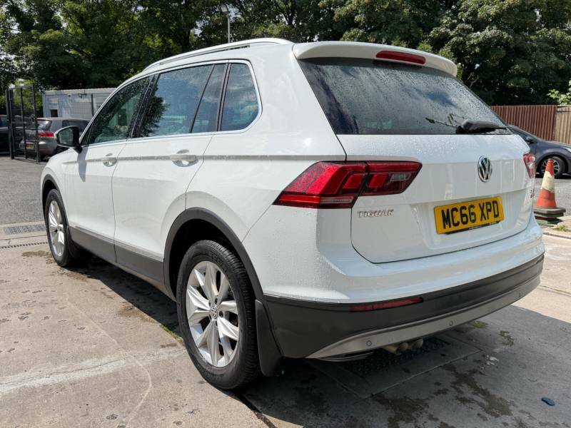 Volkswagen Tiguan 2.0 Tdi Bluemotion Tech Se Navigation Dsg 4Motion MC66XPD White #5