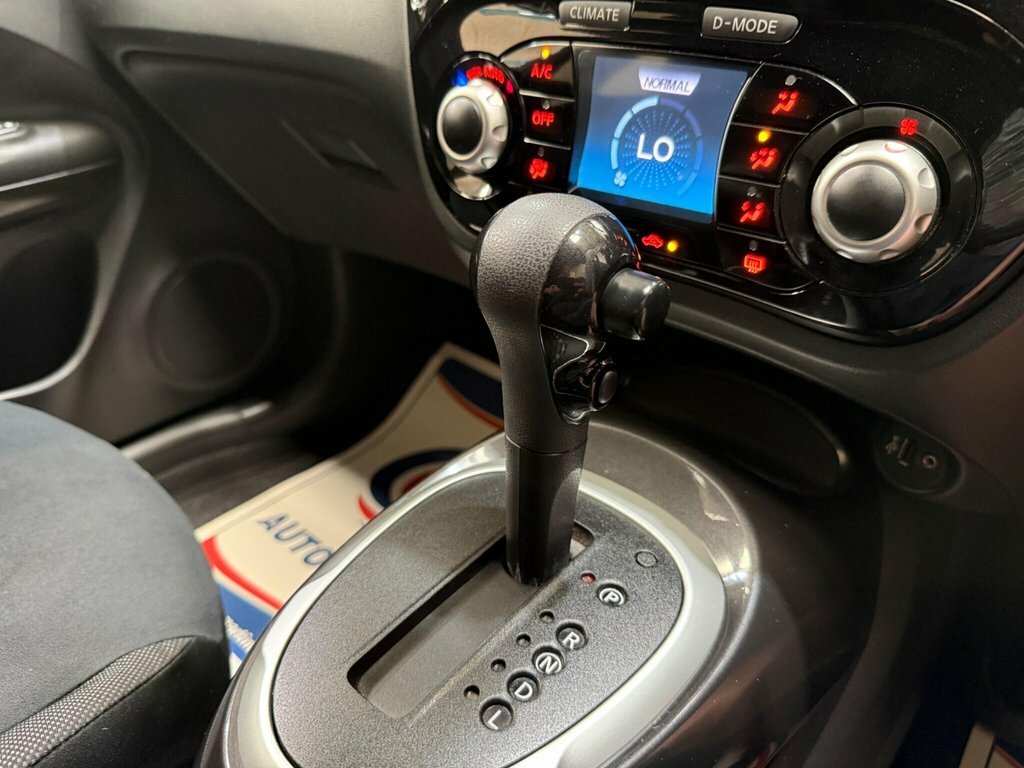 Nissan Juke 1.6L Acenta Premium AO16XFG White #6