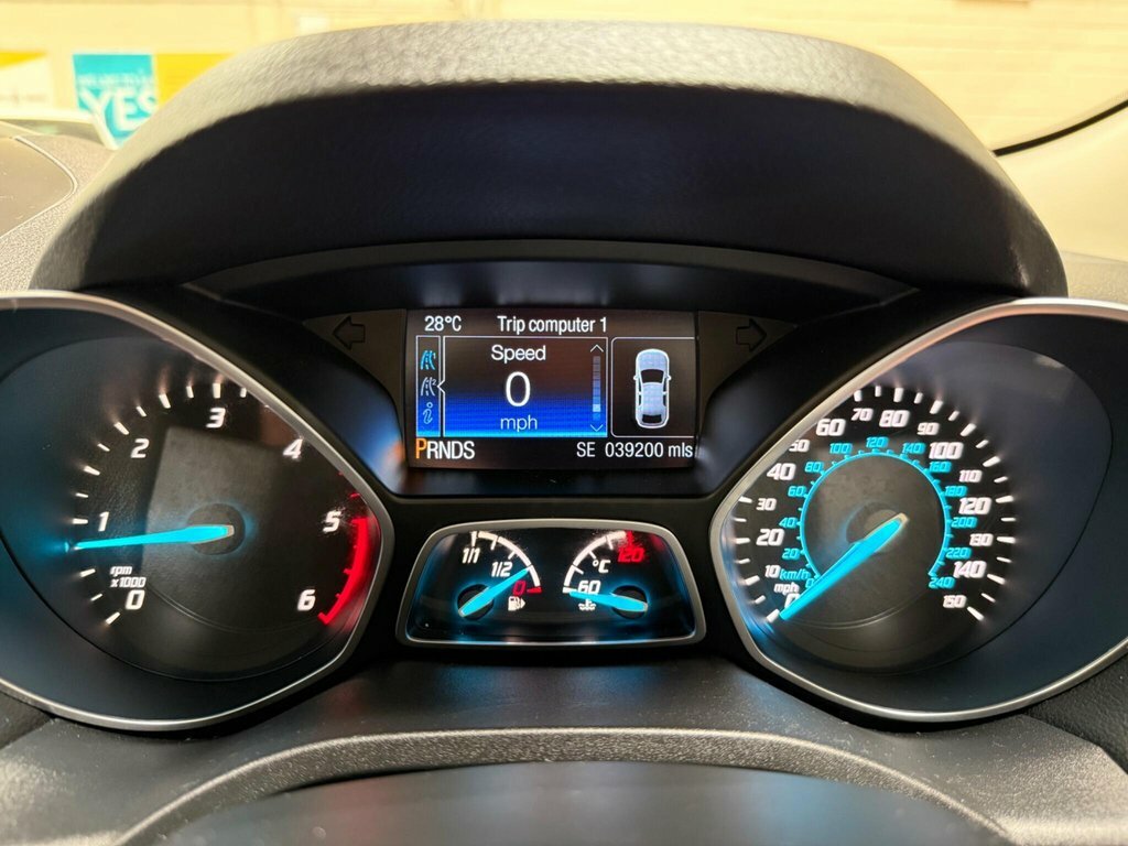 Ford Kuga 2L Titanium X Orange #3