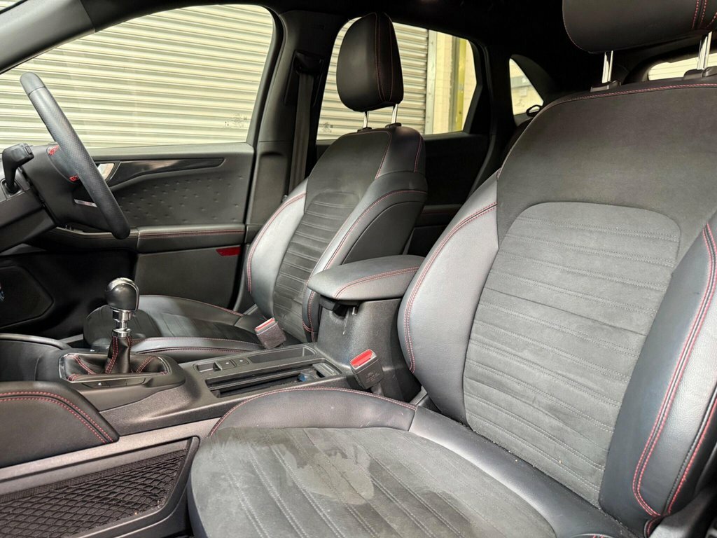 Ford Kuga 2L St-line Edition AV70UOB Black #2
