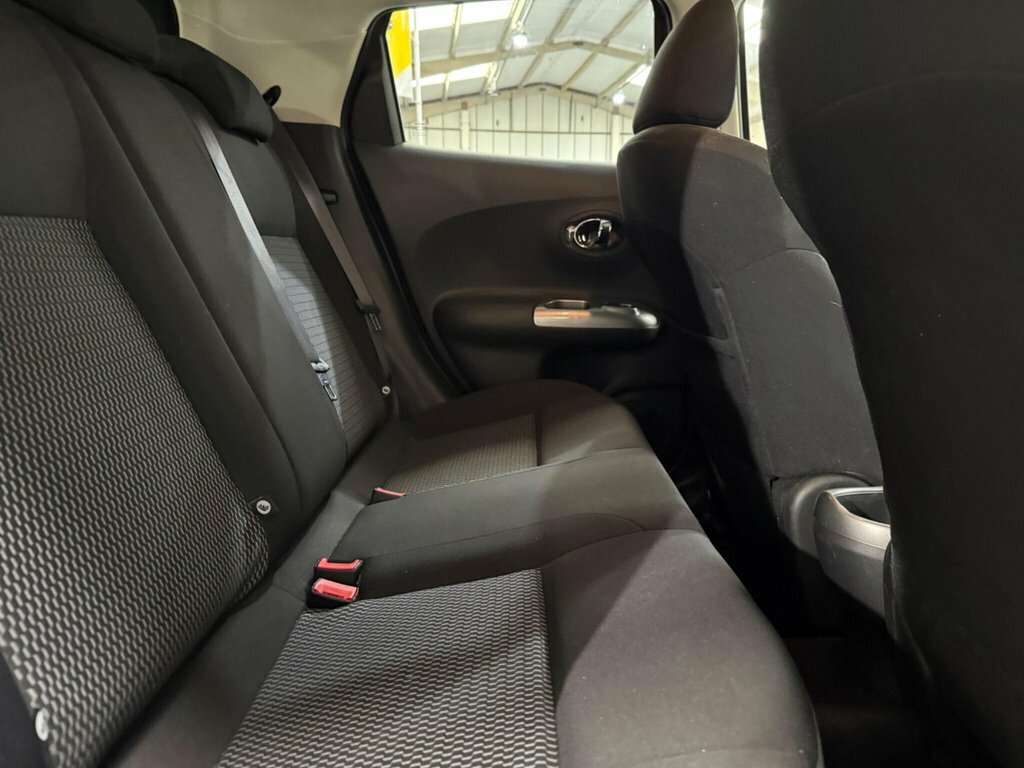 Nissan Juke 1.6L Acenta Silver #5