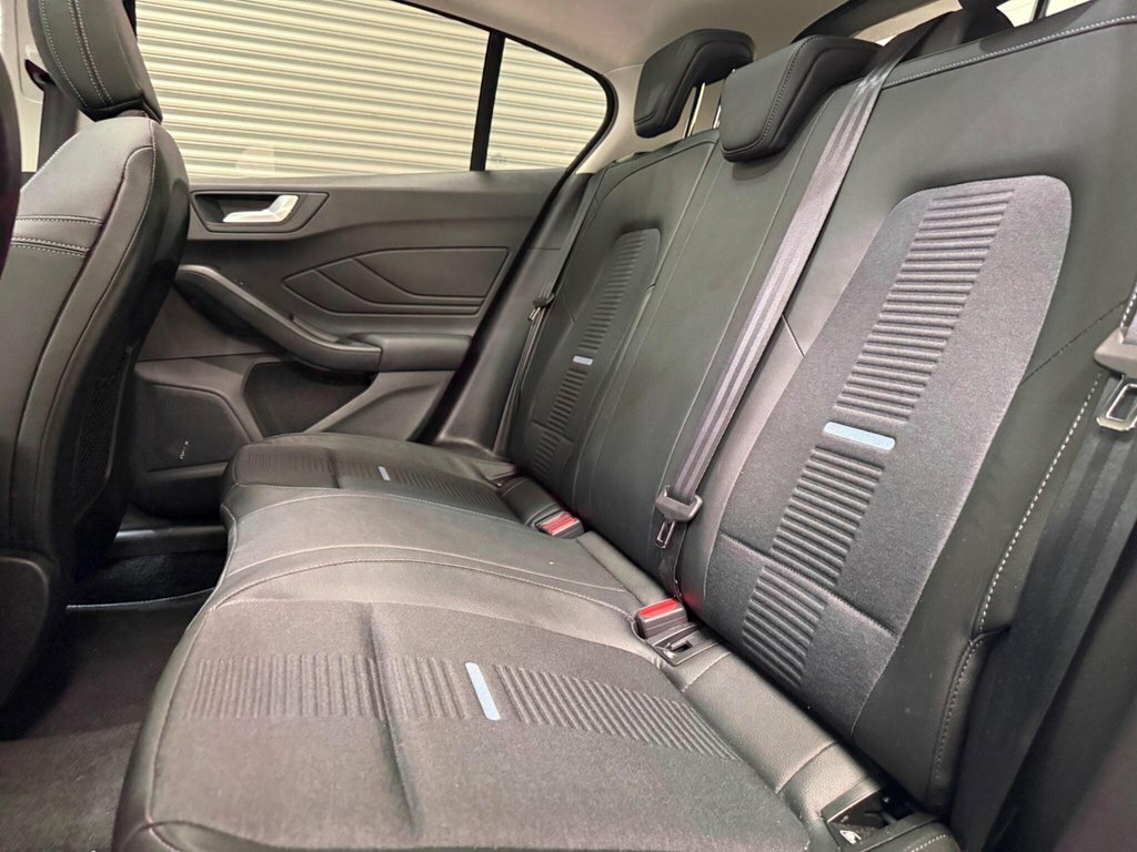 Ford Focus 1L Active X Blue #4