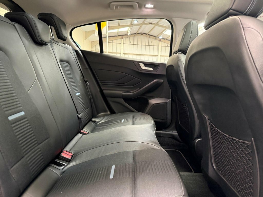 Ford Focus 1L Active X Blue #6