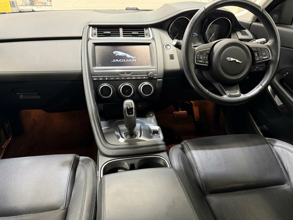Jaguar E-Pace 2L S White #2