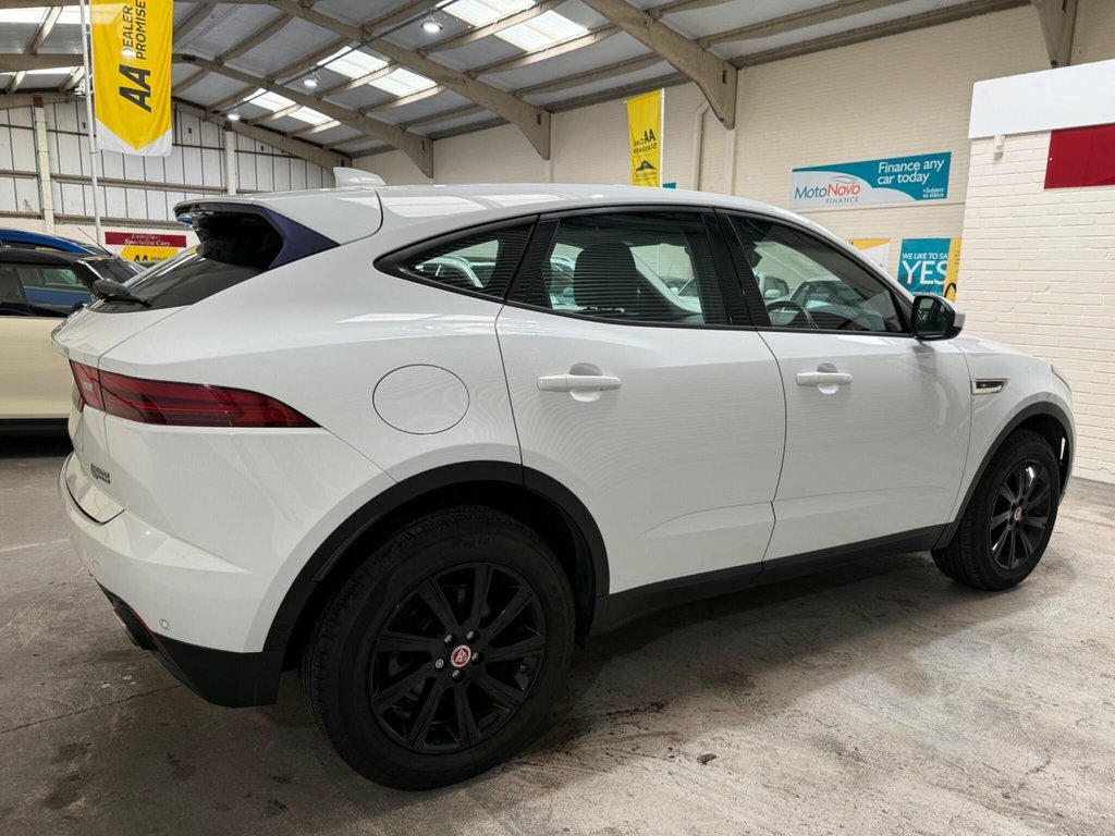 Jaguar E-Pace 2.0D R-dynamic S #11