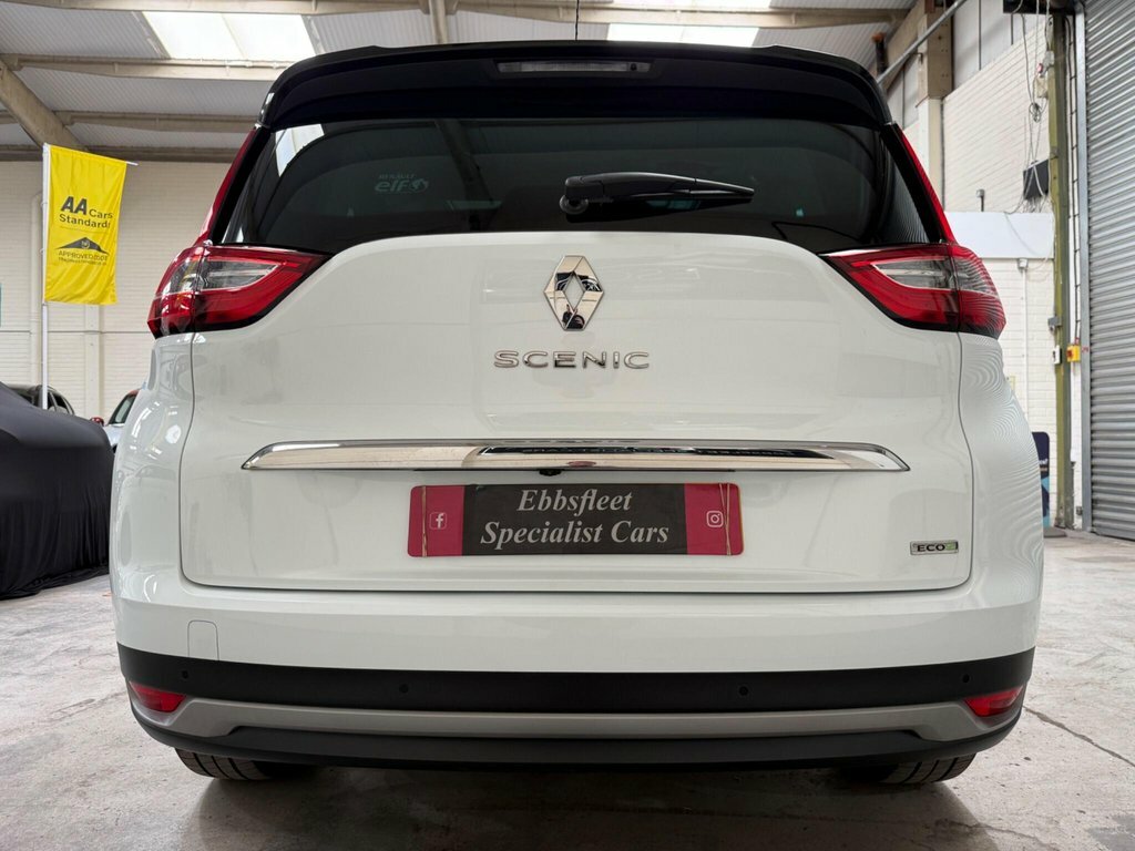 Renault Grand Scenic Dynamique S Nav Red #37