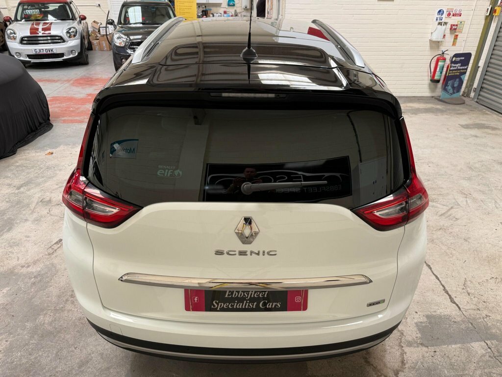 Renault Grand Scenic Dynamique S Nav Red #47