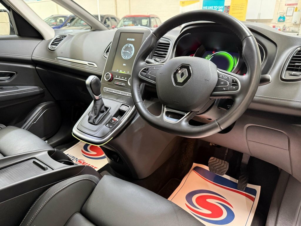 Renault Grand Scenic Dynamique S Nav Red #21