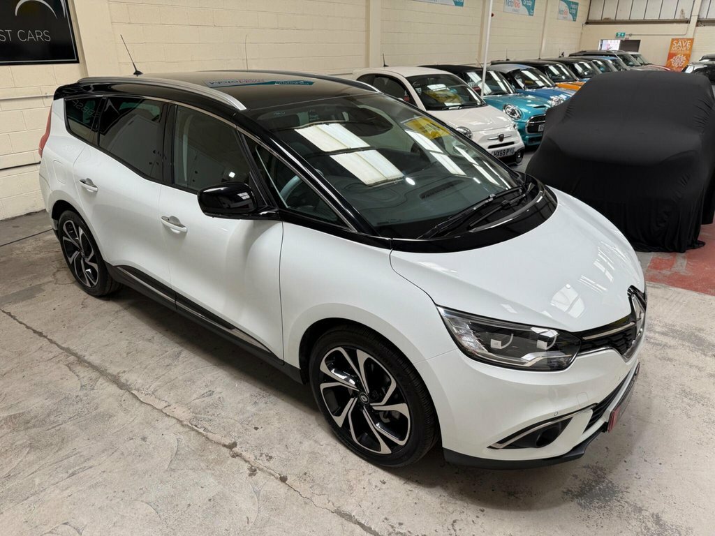 Renault Grand Scenic Dynamique S Nav Red #44
