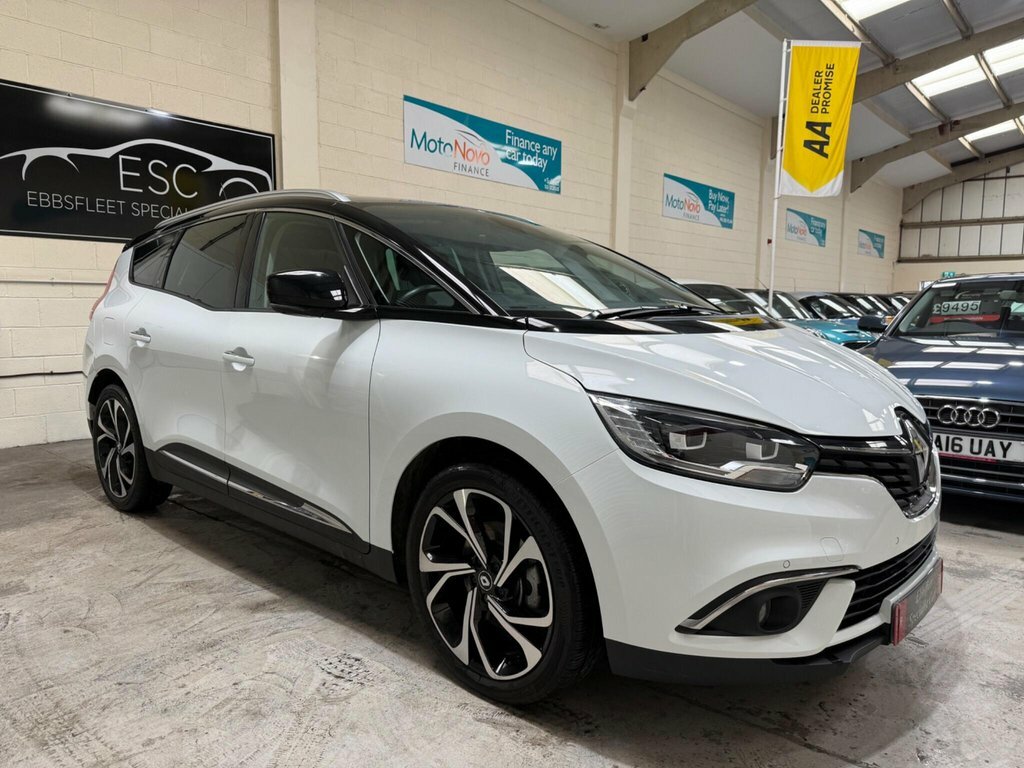 Renault Grand Scenic 1.5L Signature Nav White