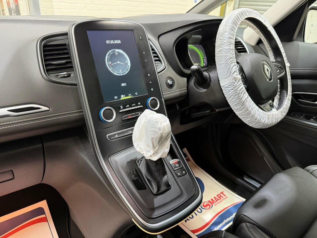 Renault Grand Scenic Dynamique S Nav Red #8