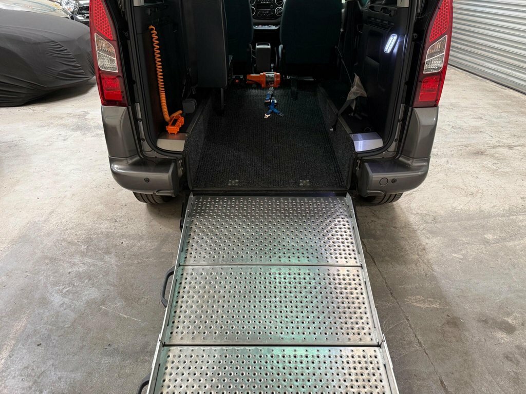 Citroen Berlingo 1.6L Feel Grey #4