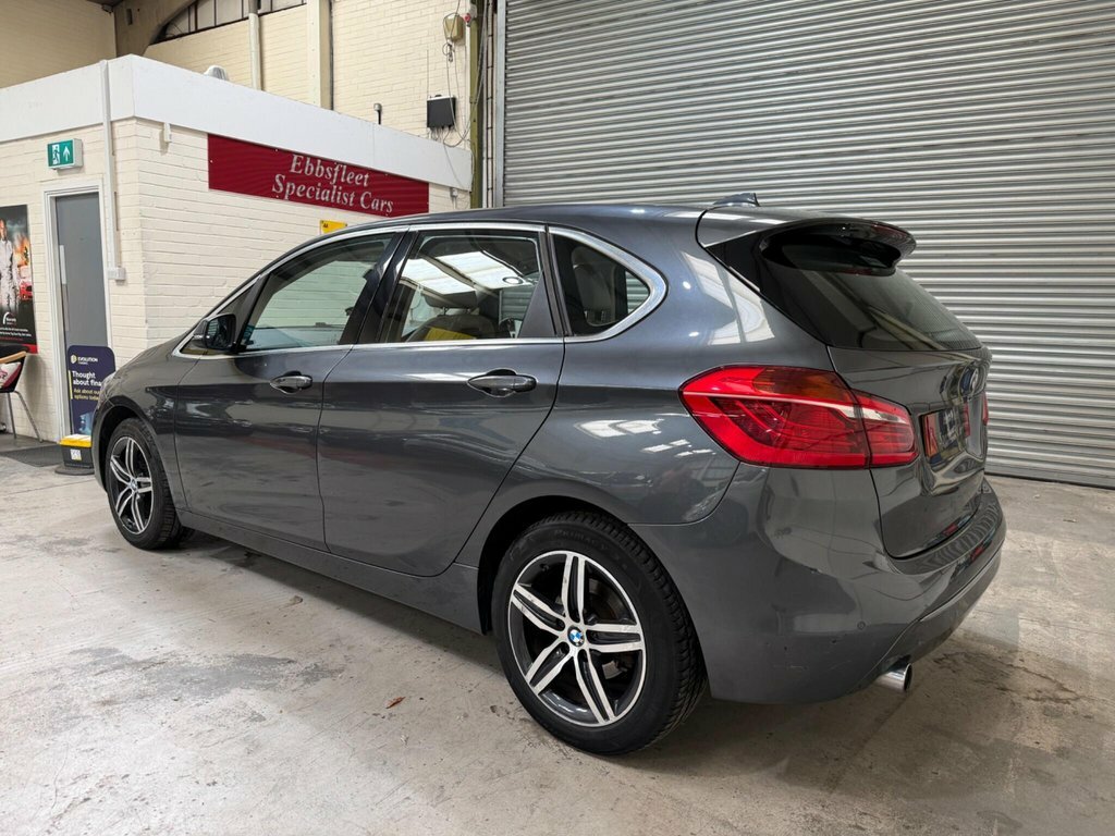 BMW 2 Series Active Tourer 2.0 220D Sport White #9