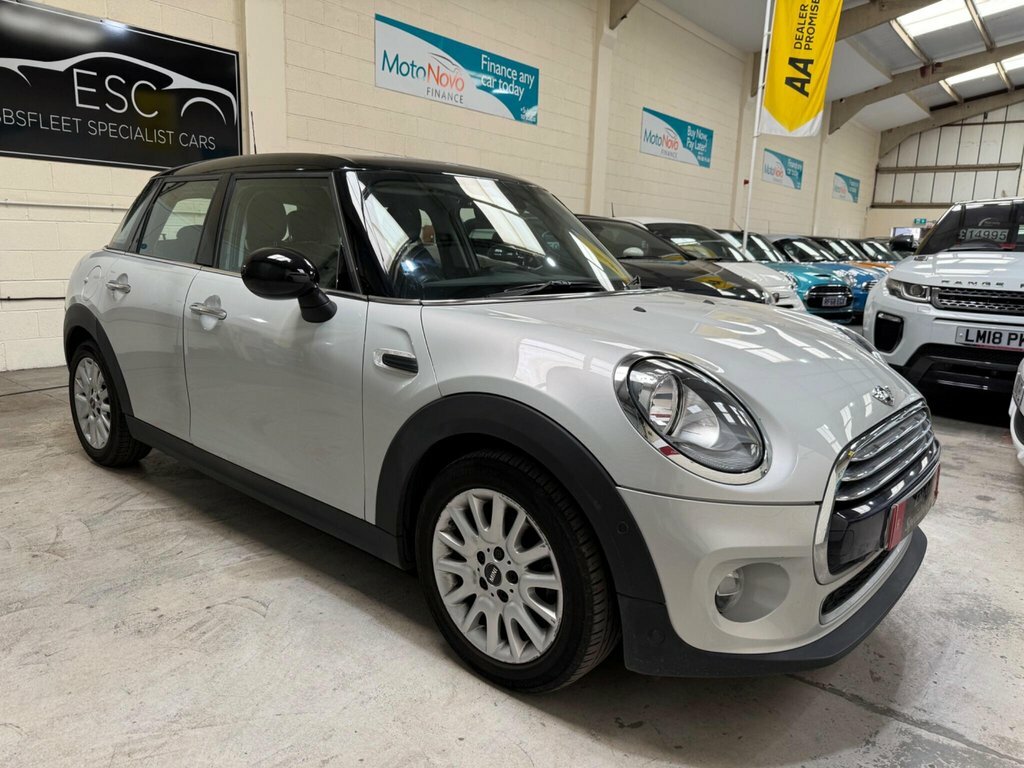 Mini Hatch 1.5L Cooper Silver
