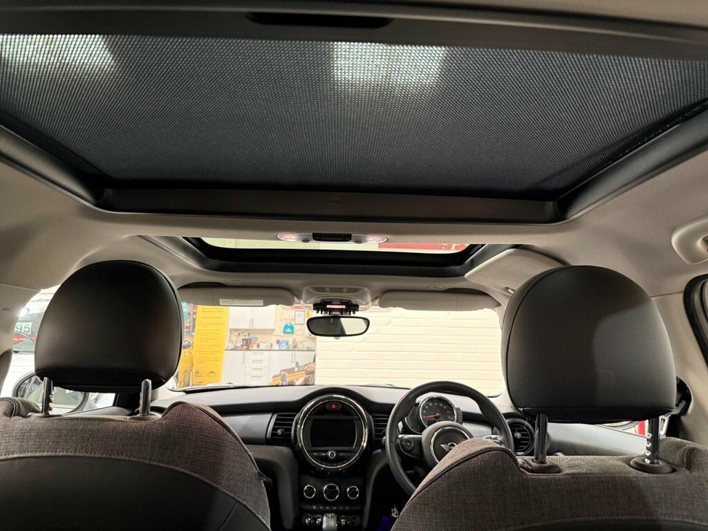 Mini Hatch 1.5L Cooper Silver #4