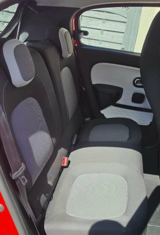 Renault Twingo 0.9L Dynamique Red #5