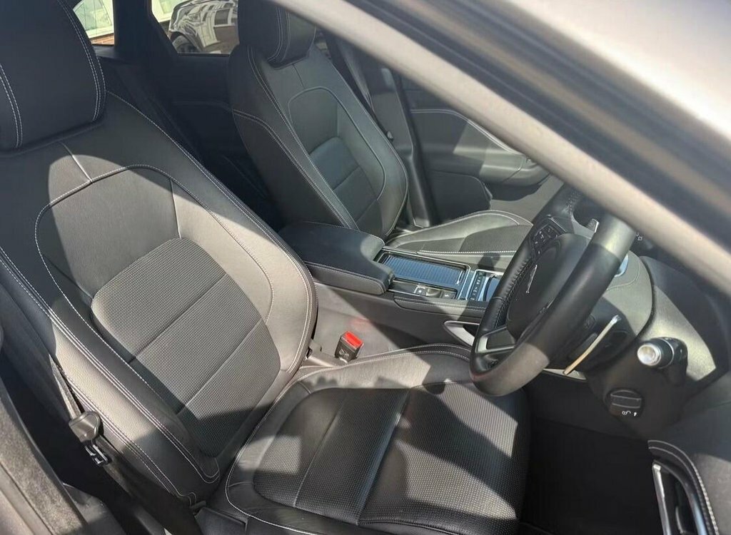Jaguar F-Pace 2L Chequered Flag Grey #3