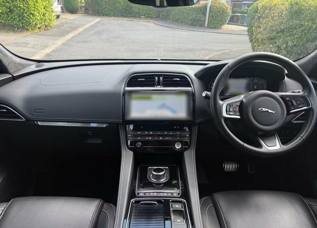 Jaguar F-Pace 2L Chequered Flag Grey #2