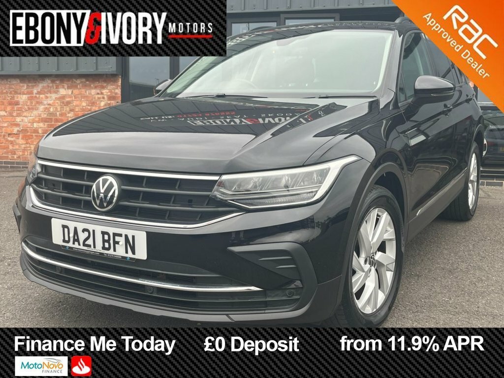 Volkswagen Tiguan 1.5L Life Black