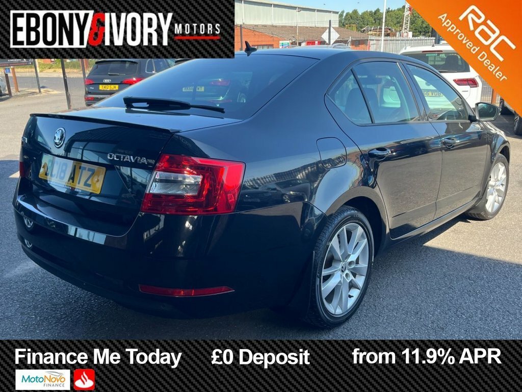 Skoda Octavia 1.5L Se L Black #4