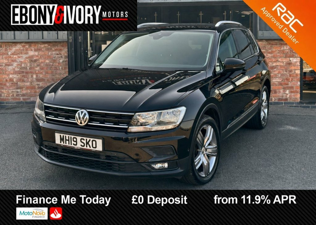Volkswagen Tiguan 2L Match Black