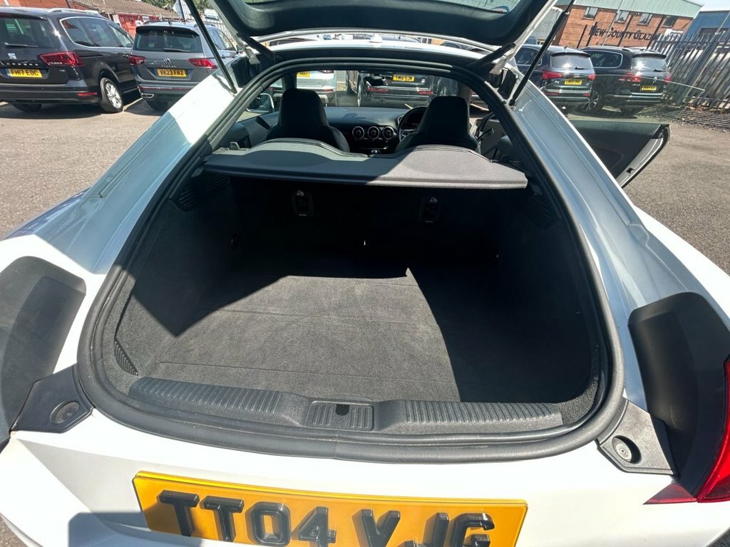 Audi TT Black Edition White #15