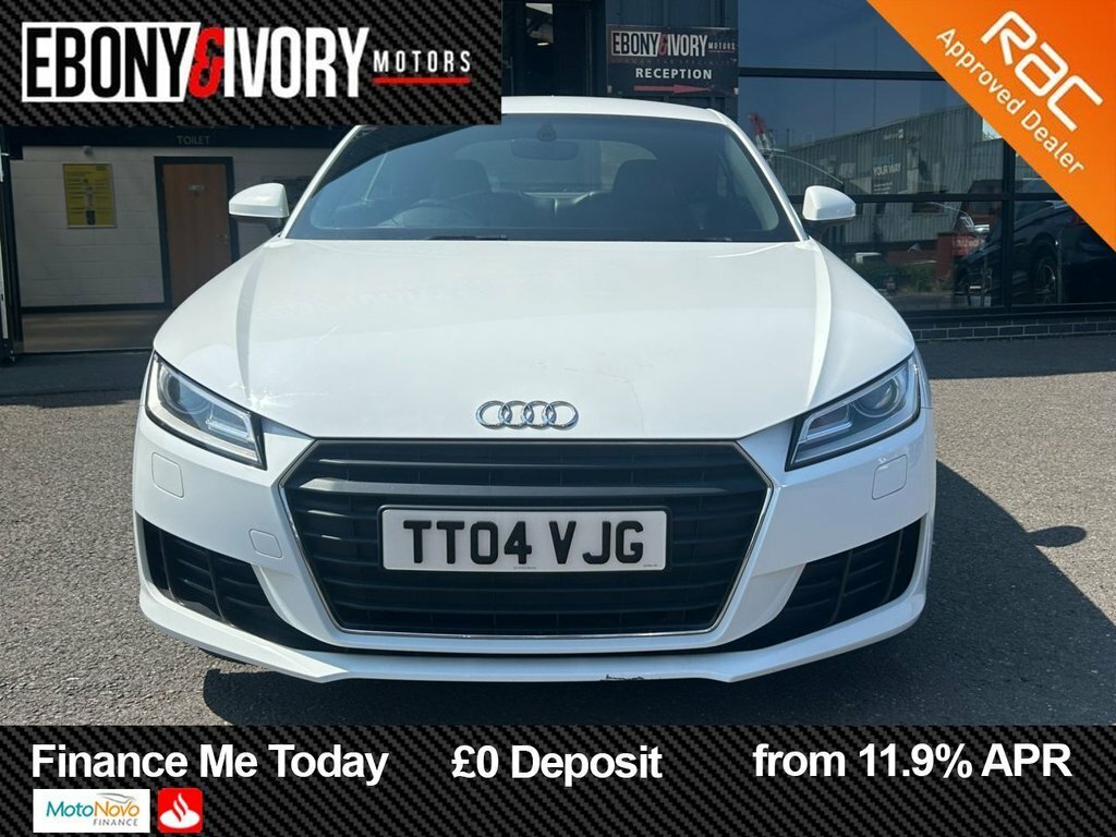 Audi TT Black Edition White #8