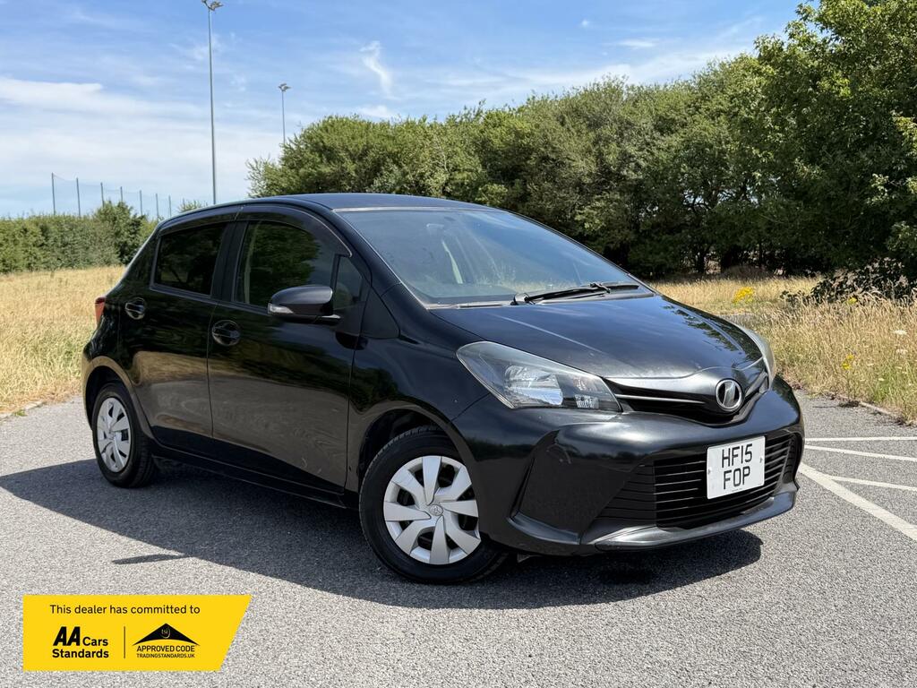 Toyota Vitz 1.0 2015 Toyota Vitz 1.0 Black Black