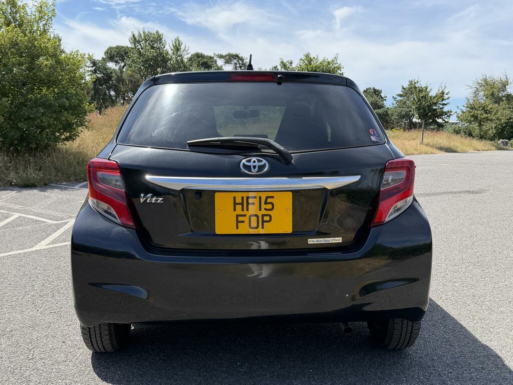 Toyota Vitz 1.0 2015 Toyota Vitz 1.0 Black Black #5