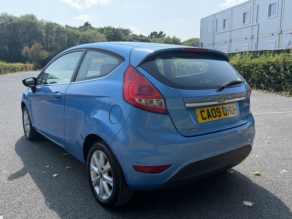 Ford Fiesta 1.25 Zetec Hatchback 133 G Km 8 CA09OHU Blue #6