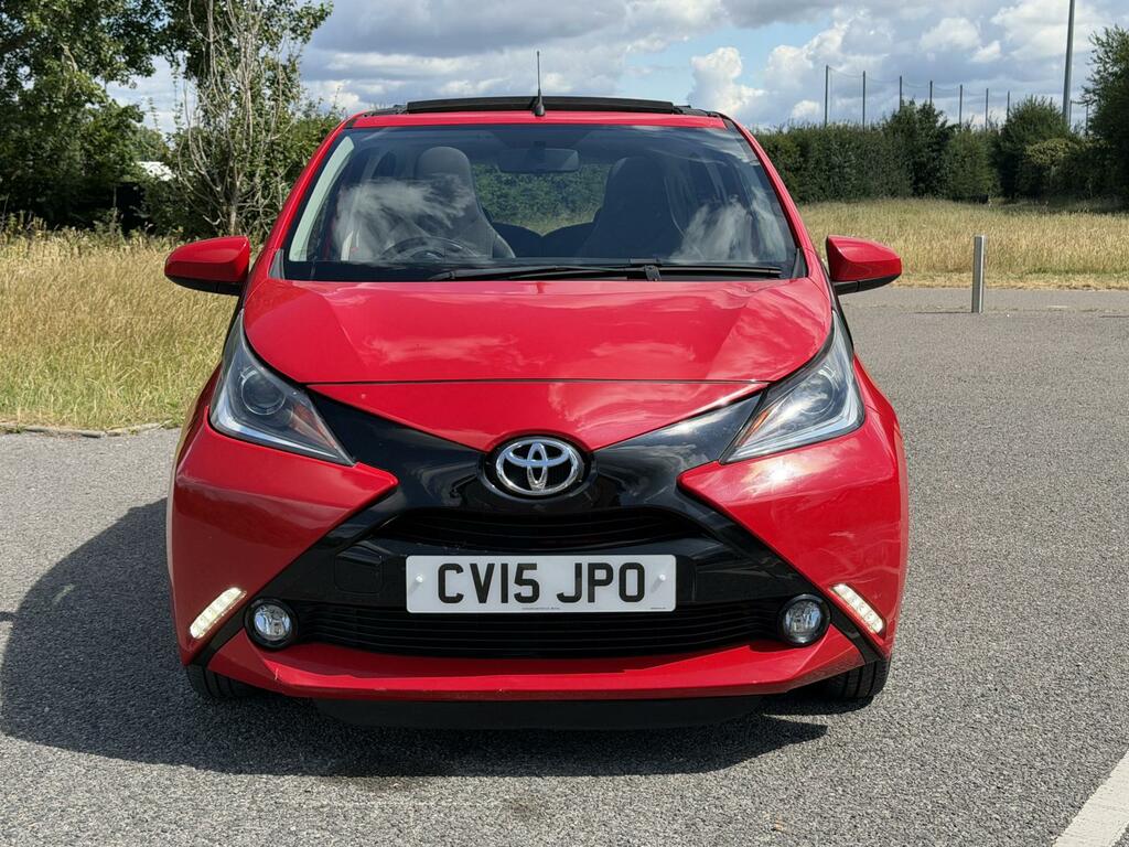 Toyota Aygo X X-pression Red #2