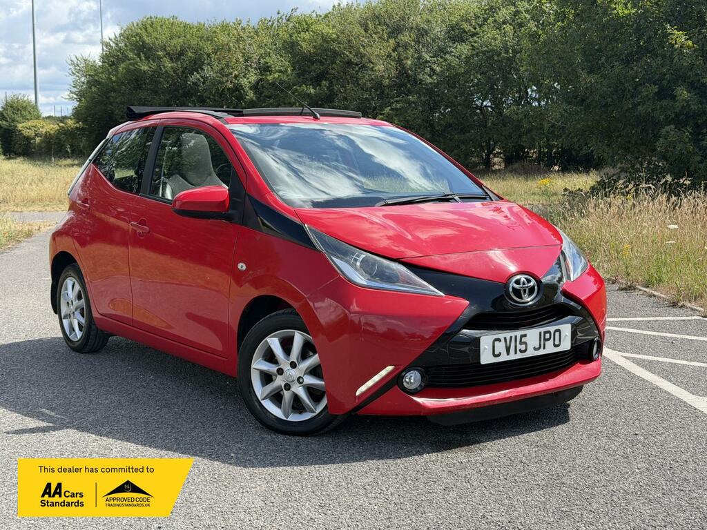Toyota Aygo X X-pression Red
