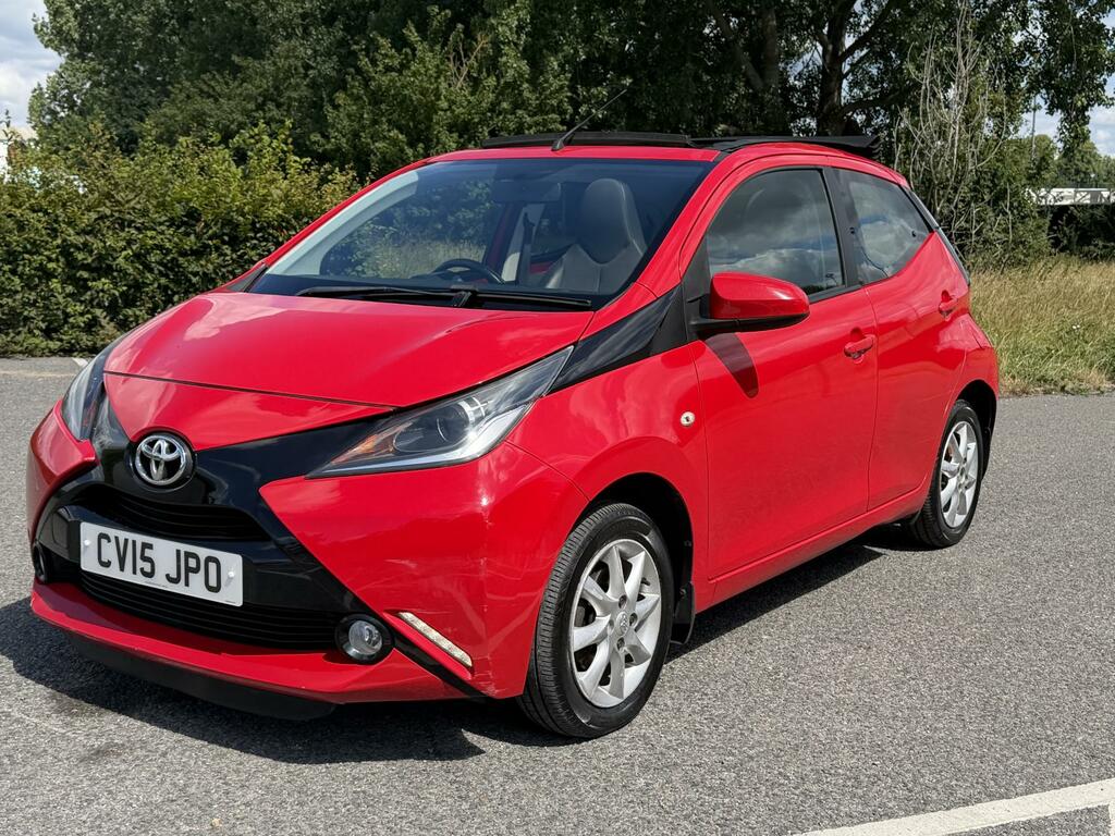 Toyota Aygo X X-pression Red #3