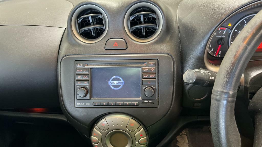 Nissan Micra Tekna White #4