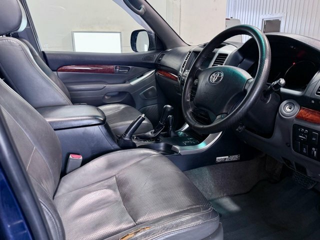 Toyota Land Cruiser 3.0 D-4d Blue #10