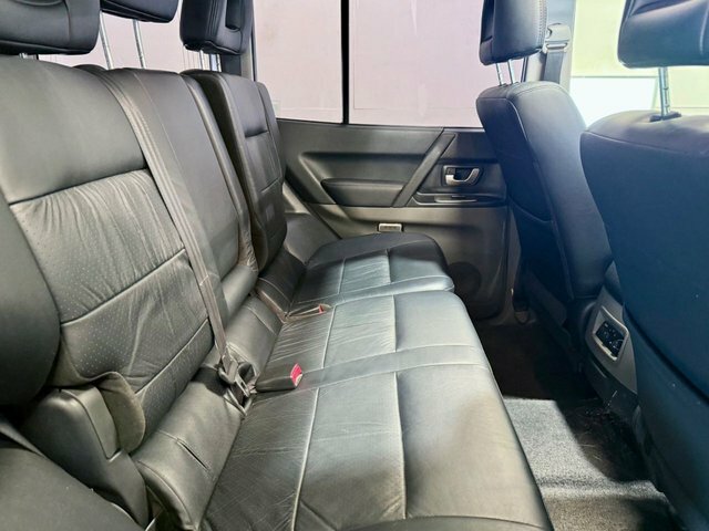 Mitsubishi Shogun Suv 3.2 Di-d Elegance 2006 Grey #12