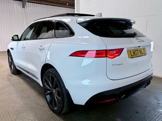 Jaguar F-Pace 2017 3.0 D300 V6 S Suv Awd Euro 6 White #4