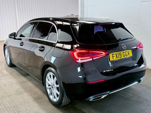 Mercedes-Benz A Class 2019 1.5 A180d Sport Hatchback 7G-dct E FX19GGV Black #4
