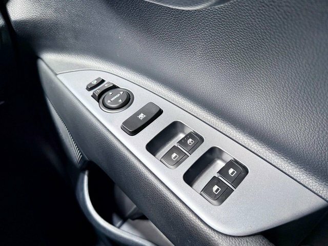 Kia Stonic Stonic 2 White #21