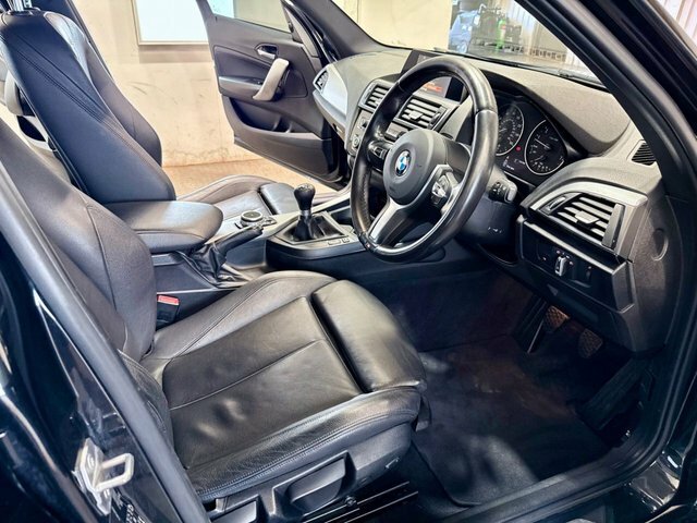 BMW 1 Series M Sport Black #9