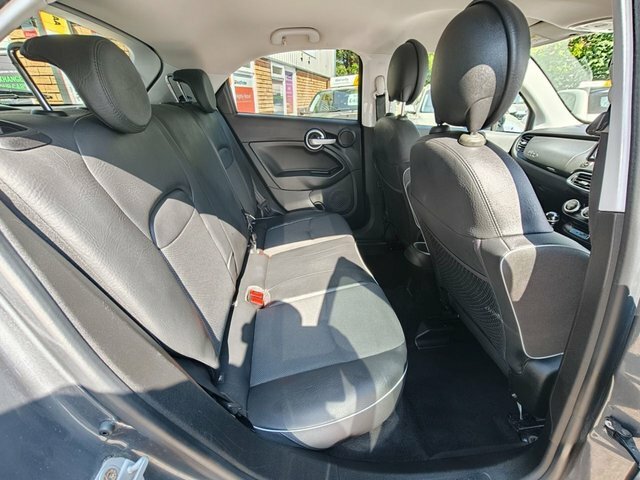 Fiat 500X Red #12