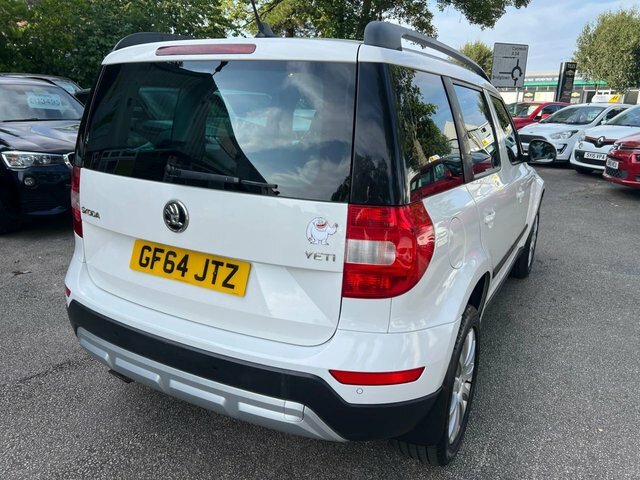 Skoda Yeti 1.2 Tsi Se Outdoor Euro 5 105 P White #6