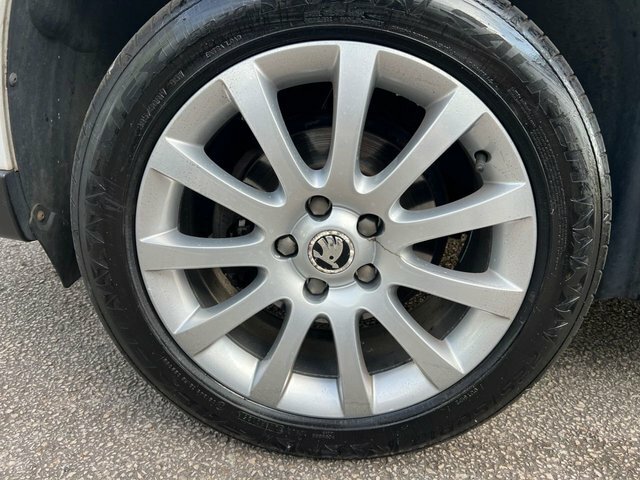 Skoda Yeti Suv 1.2 Tsi S 201414 Black #52