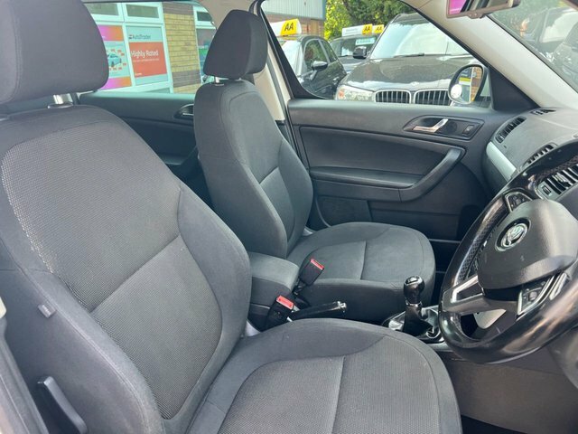 Skoda Yeti Suv 1.2 Tsi S 201414 Black #18
