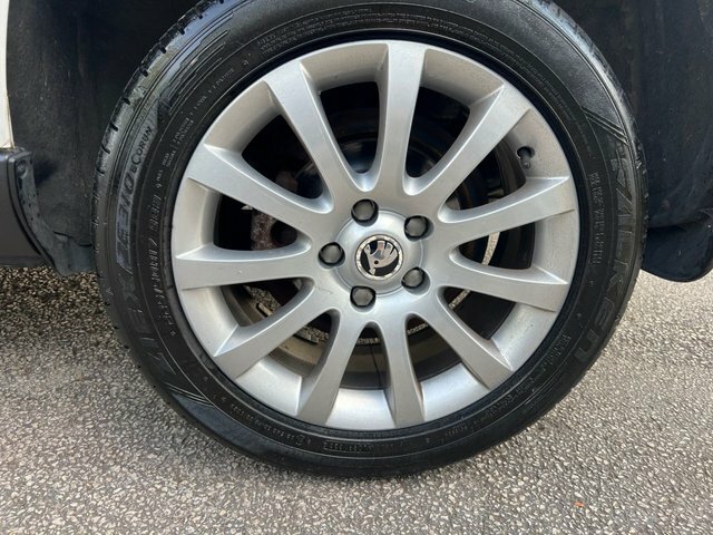 Skoda Yeti Suv 1.2 Tsi S 201414 Black #53