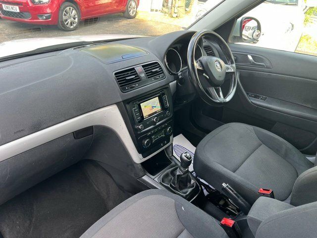 Skoda Yeti Suv 1.2 Tsi S 201414 Black #48