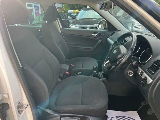 Skoda Yeti Suv 1.2 Tsi S 201414 Black #19