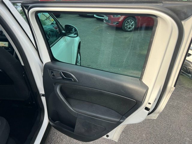 Skoda Yeti Suv 1.2 Tsi S 201414 Black #37