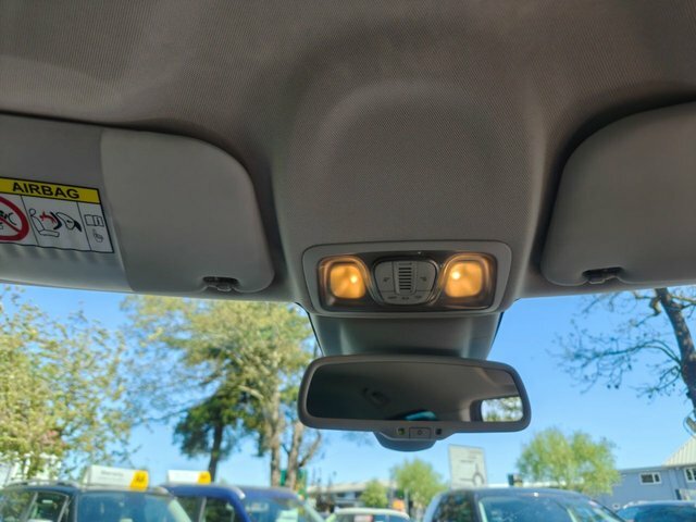 Fiat 500L 1.4 L Pop Star White #48