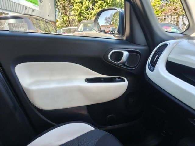 Fiat 500L 1.4 L Pop Star White #21